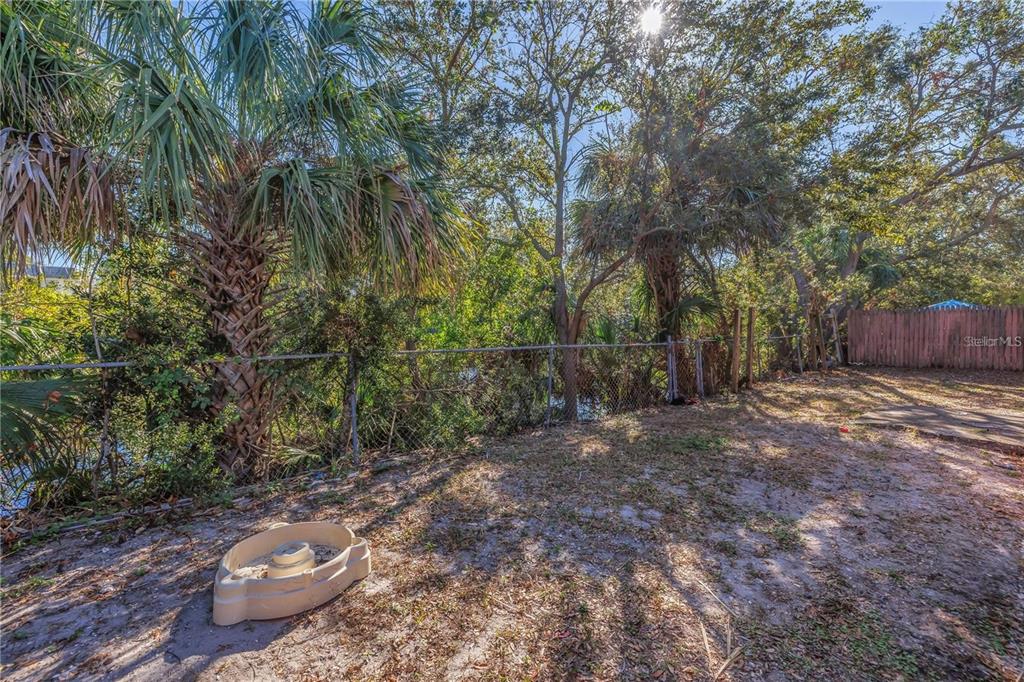 185 Fulton Street Northeast Largo, FL 33771 - Photo 20 of 21