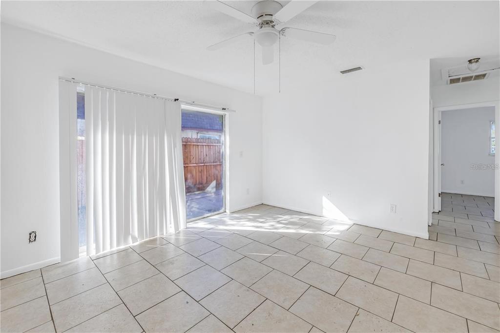 185 Fulton Street Northeast Largo, FL 33771 - Photo 4 of 21