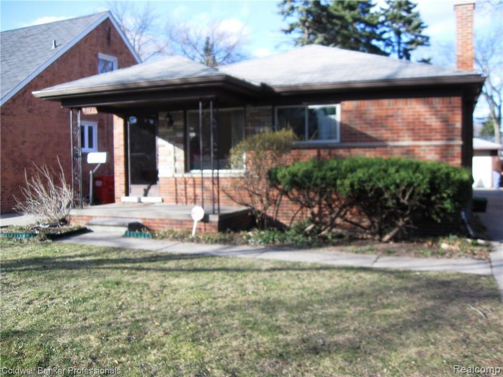 2142 Hawthorne Road Grosse Pointe, MI 48236 - Photo 1 of 20 IMG_2026.JPG