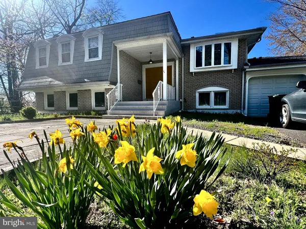 $6,500 | 26 Forest Hill Drive, Cherry Hill, NJ 08003