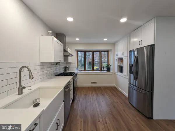 $6,500 | 26 Forest Hill Drive, Cherry Hill, NJ 08003