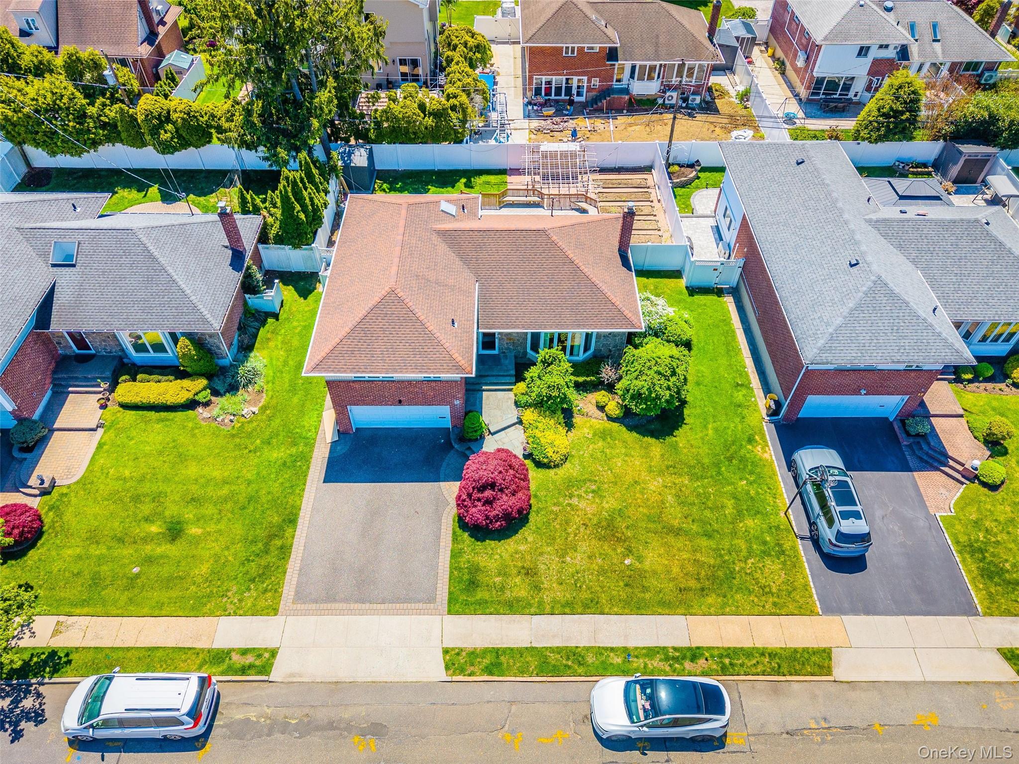 15 Hillvale Road Syosset, NY 11791 - Photo 17 of 18