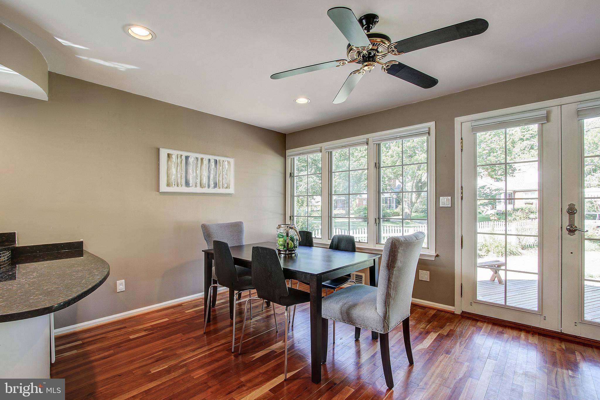 10133 Greenock Road Silver Spring, MD 20901 - Photo 15 of 41 Dining area with entrance to deck
