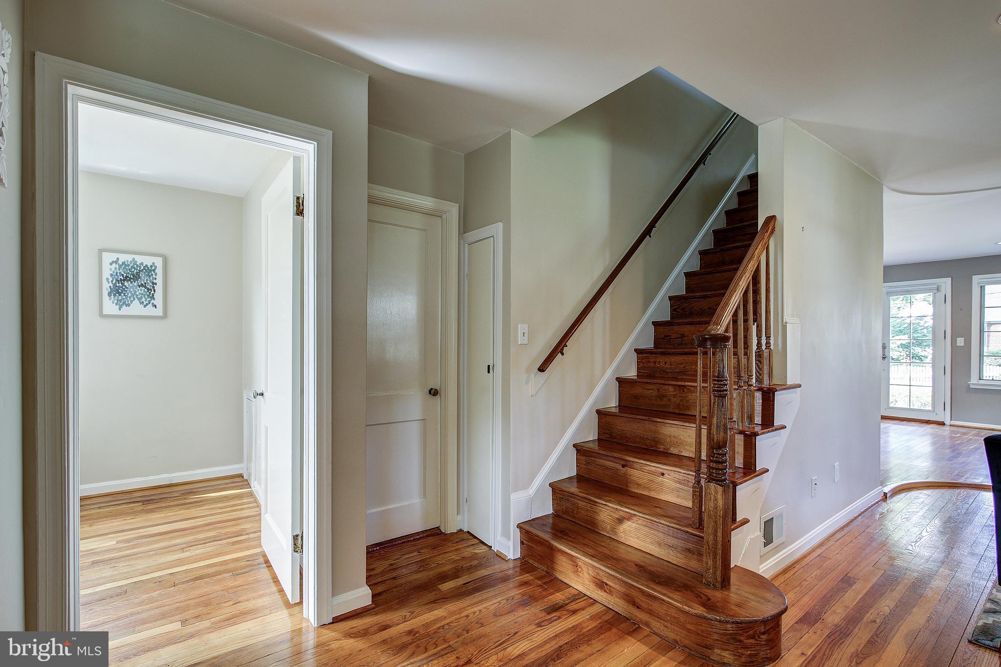 10133 Greenock Road Silver Spring, MD 20901 - Photo 22 of 41 Beautiful wood floors