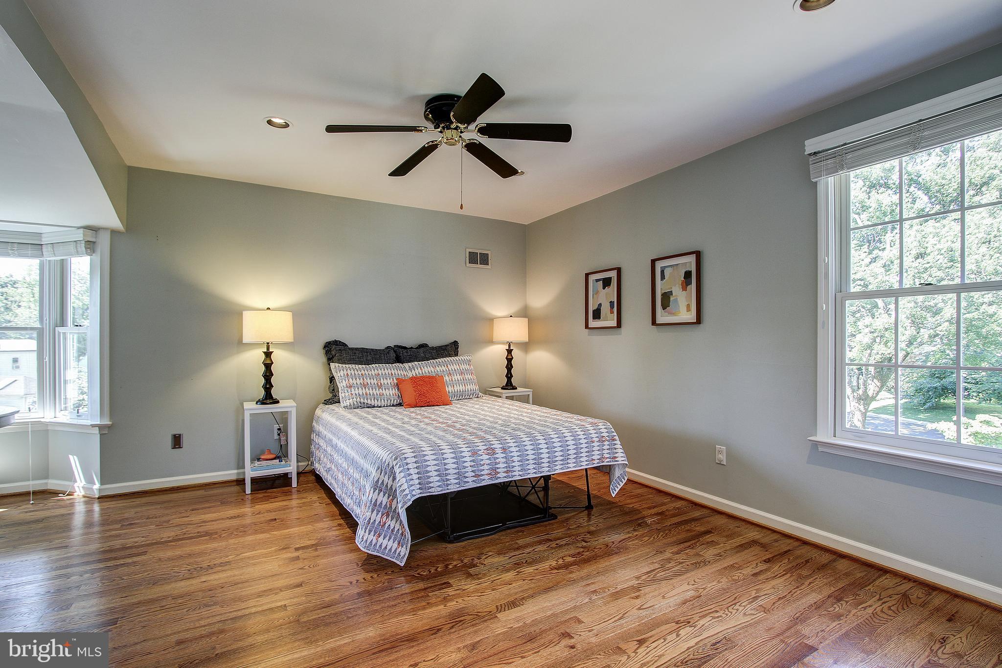 10133 Greenock Road Silver Spring, MD 20901 - Photo 25 of 41 Master bedroom