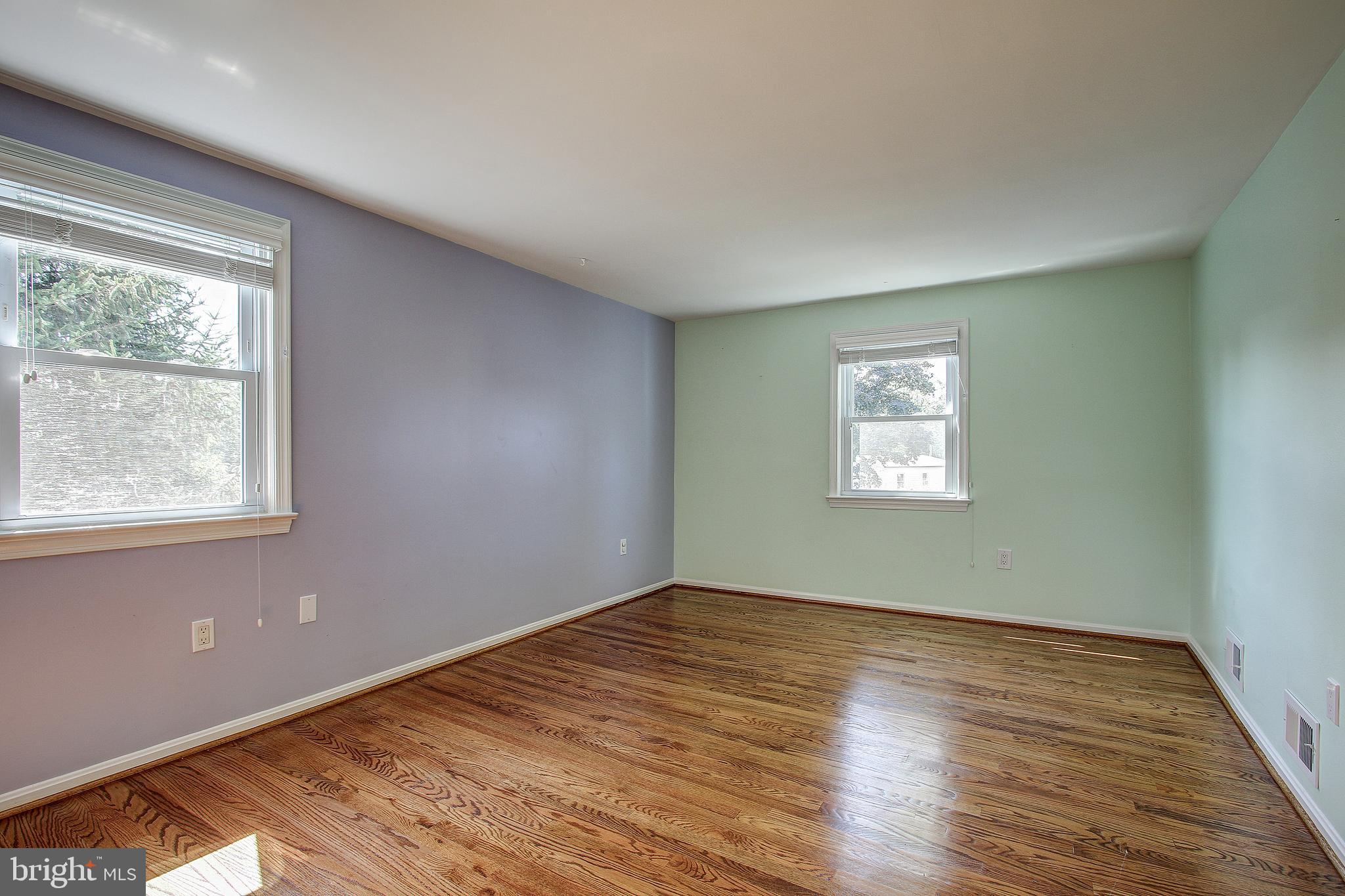 10133 Greenock Road Silver Spring, MD 20901 - Photo 29 of 41 Upper level bedroom #2