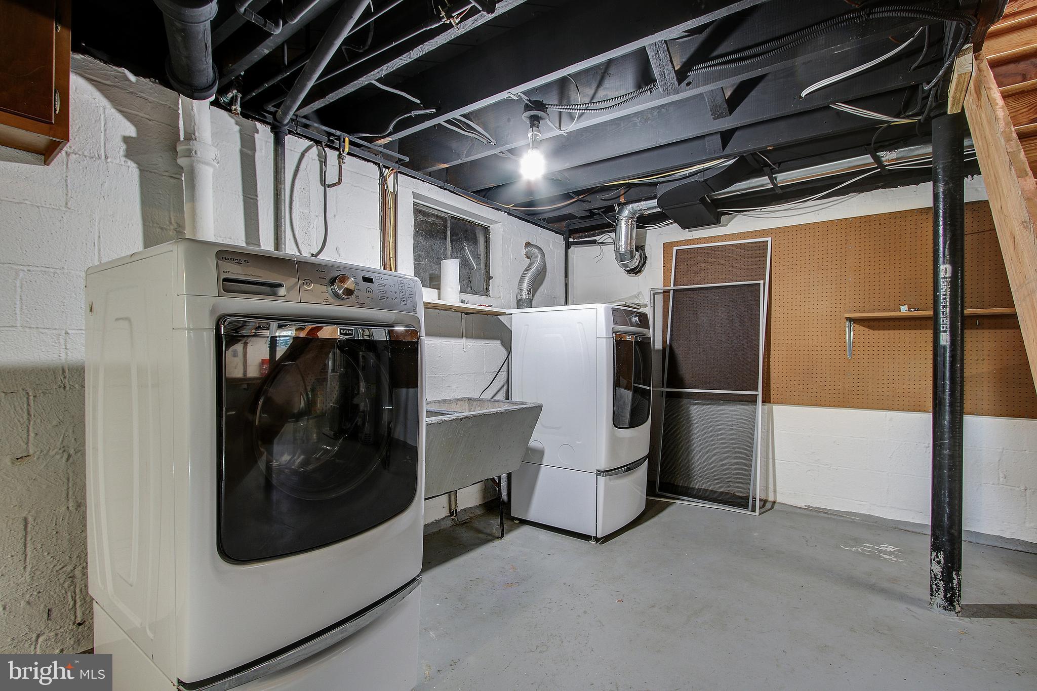 10133 Greenock Road Silver Spring, MD 20901 - Photo 35 of 41 Front loading washer/dryer
