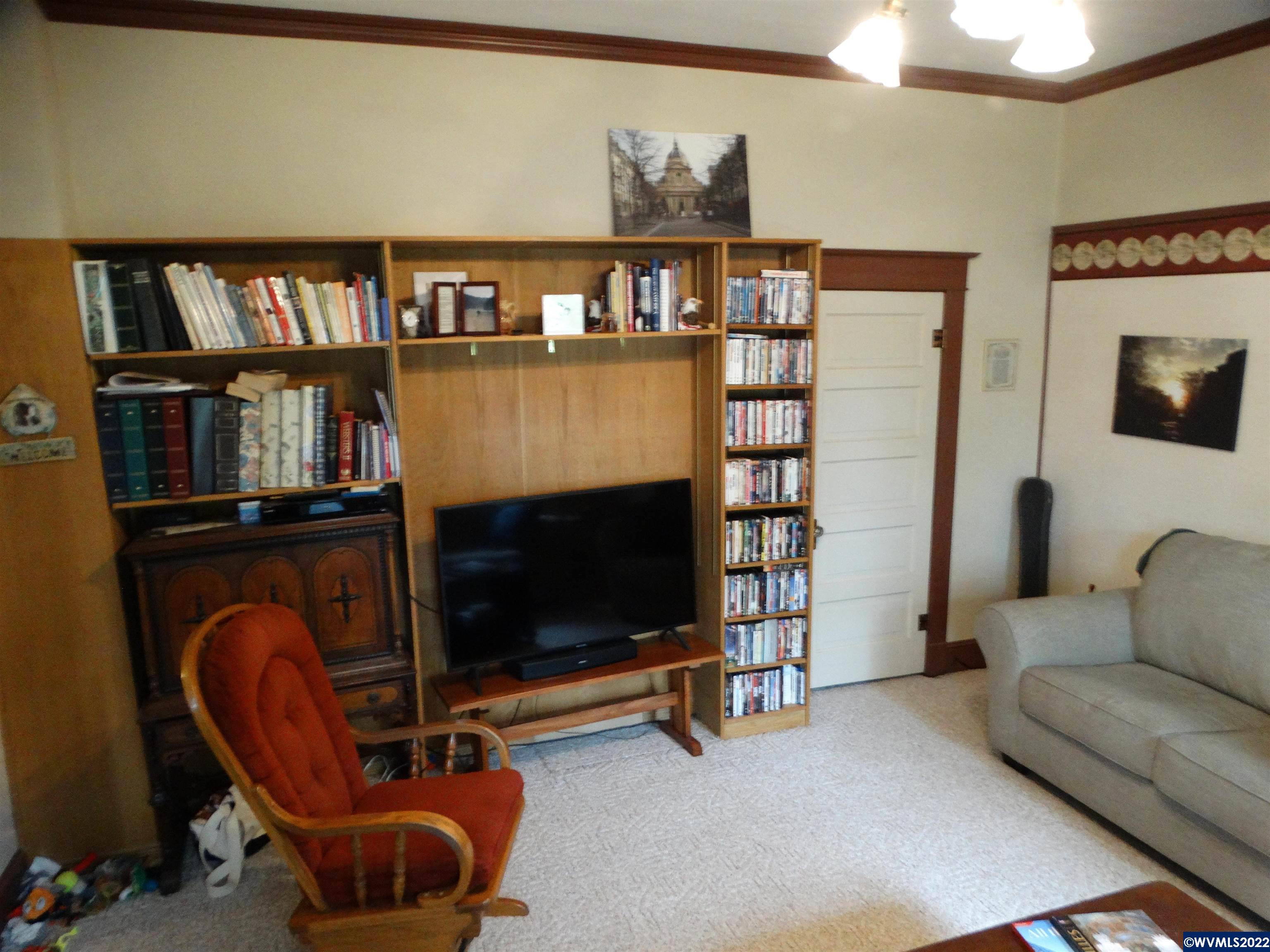 461 South 2nd Street Independence, OR 97351 - Photo 2 of 32 Gallery Image 2