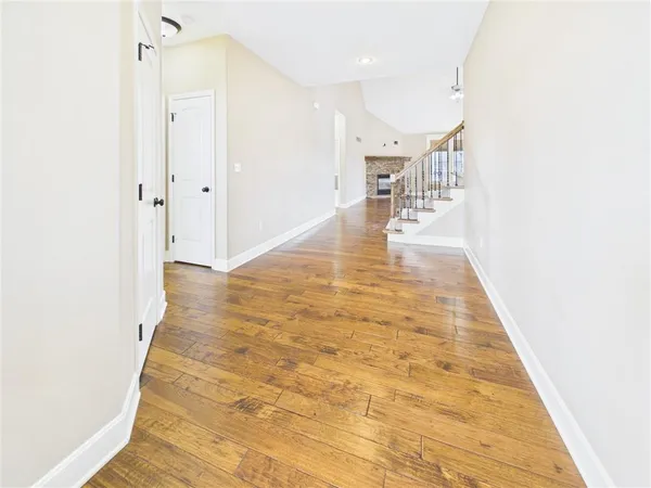 $470,000 | 1230 Hillmann Lane, Warrensburg, MO 64093