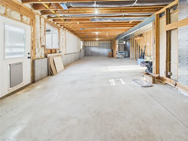 $470,000 | 1230 Hillmann Lane, Warrensburg, MO 64093