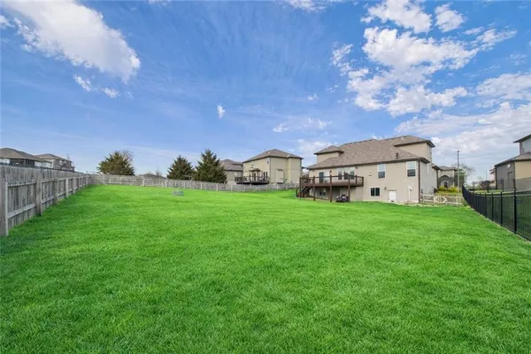 $470,000 | 1230 Hillmann Lane, Warrensburg, MO 64093