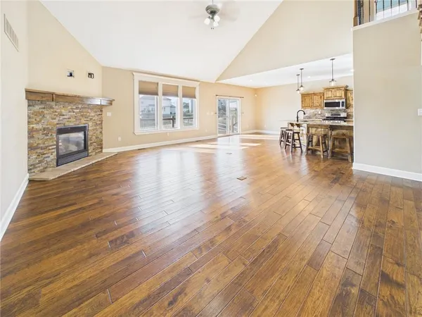 $470,000 | 1230 Hillmann Lane, Warrensburg, MO 64093