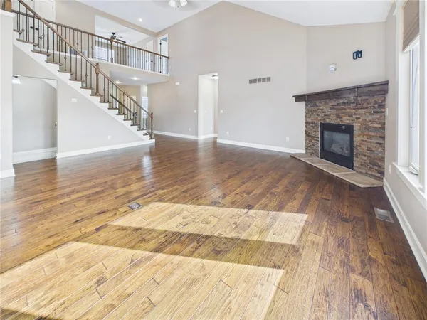$470,000 | 1230 Hillmann Lane, Warrensburg, MO 64093