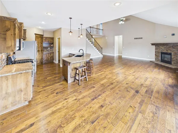 $470,000 | 1230 Hillmann Lane, Warrensburg, MO 64093