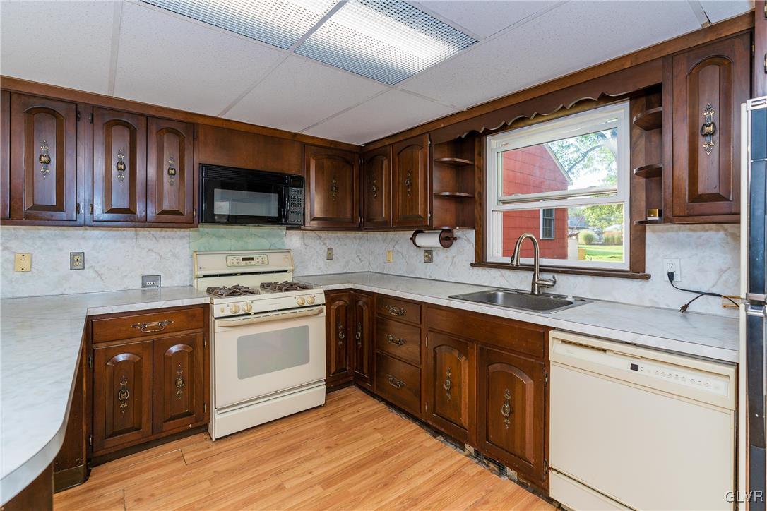 767 Klein Road Easton, PA 18040 - Photo 3 of 15