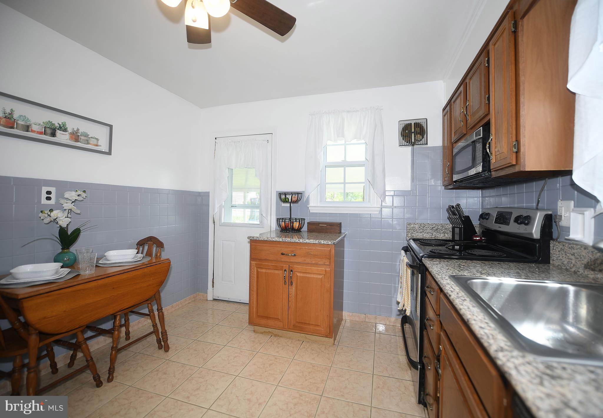 4226 East Joppa Road Baltimore, MD 21236 - Photo 11 of 38