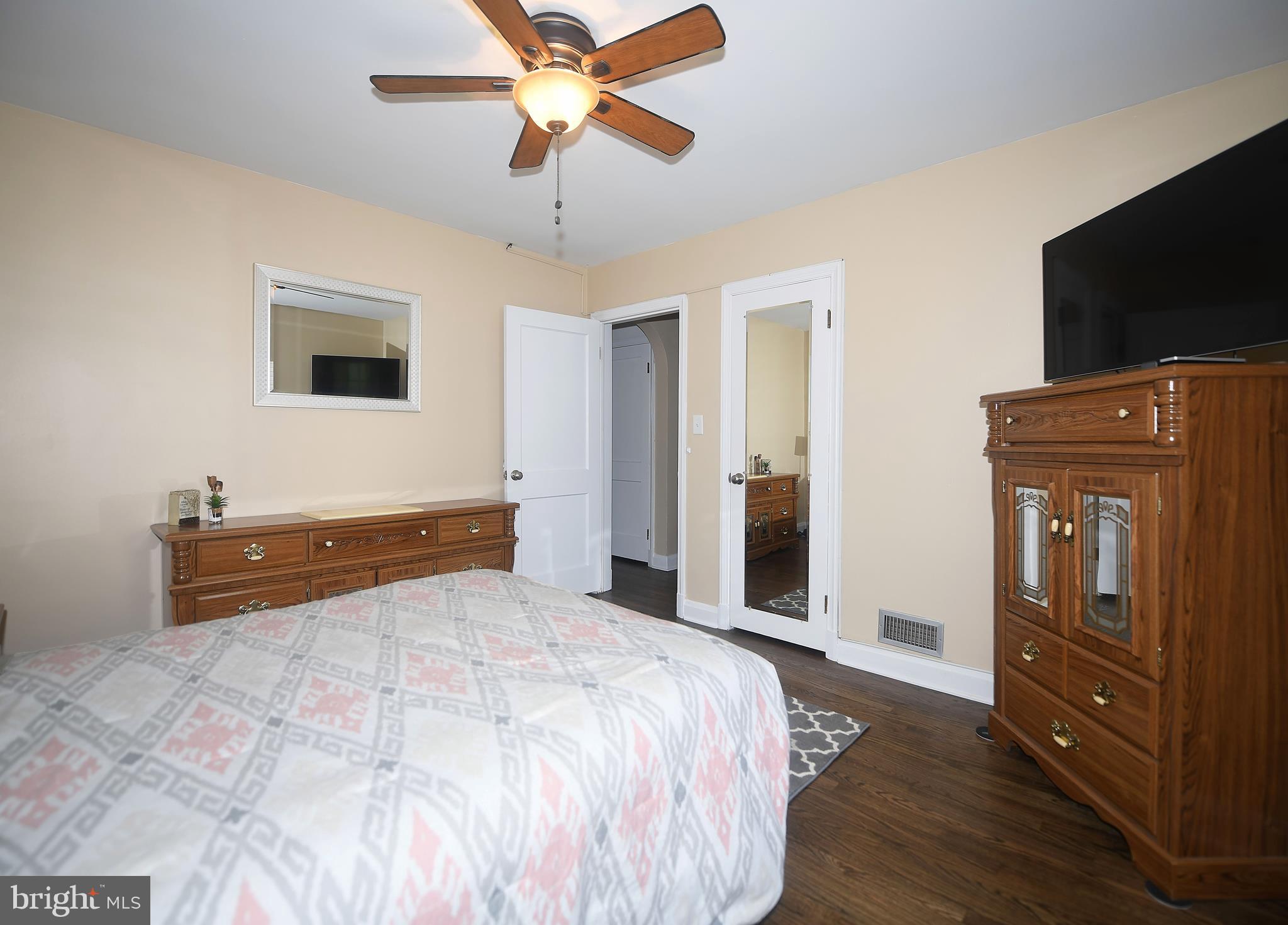 4226 East Joppa Road Baltimore, MD 21236 - Photo 17 of 38