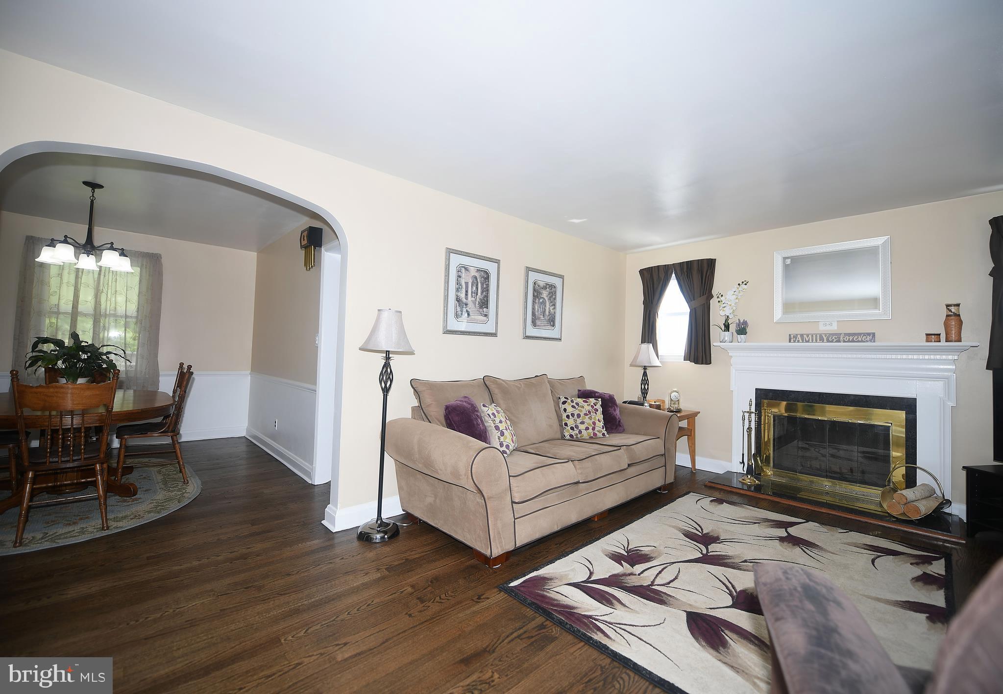 4226 East Joppa Road Baltimore, MD 21236 - Photo 3 of 38