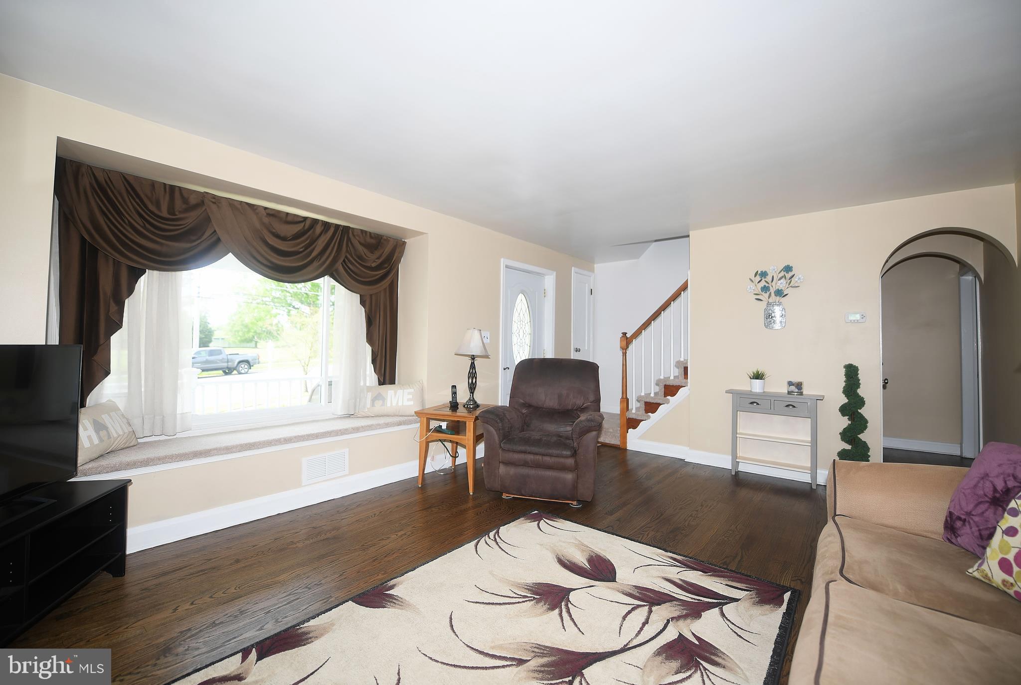 4226 East Joppa Road Baltimore, MD 21236 - Photo 4 of 38