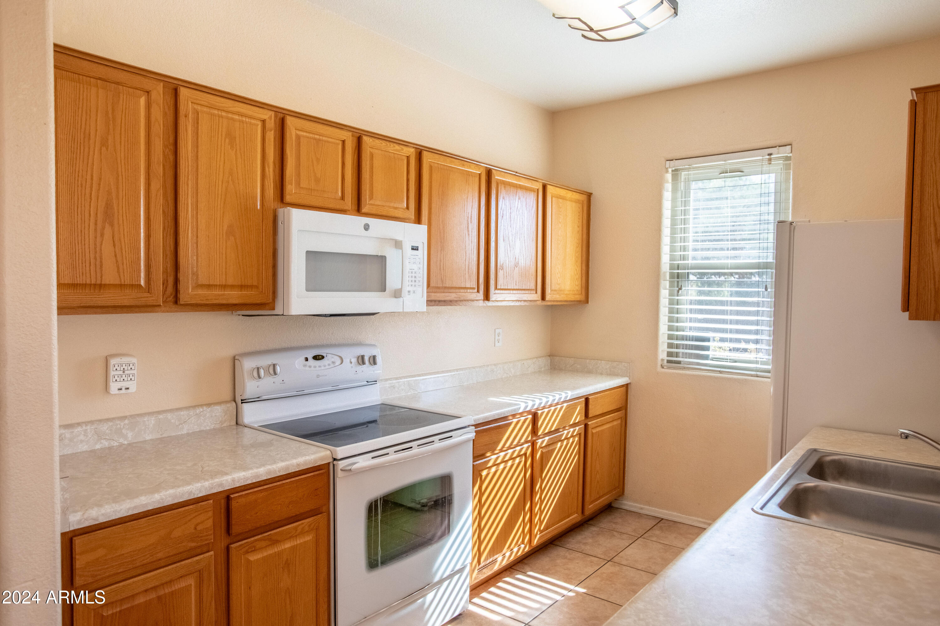 2625 North Recker Road, Unit 9 Mesa, AZ 85215 - Photo 5 of 20 2625 N Recker Rd Mesa-7
