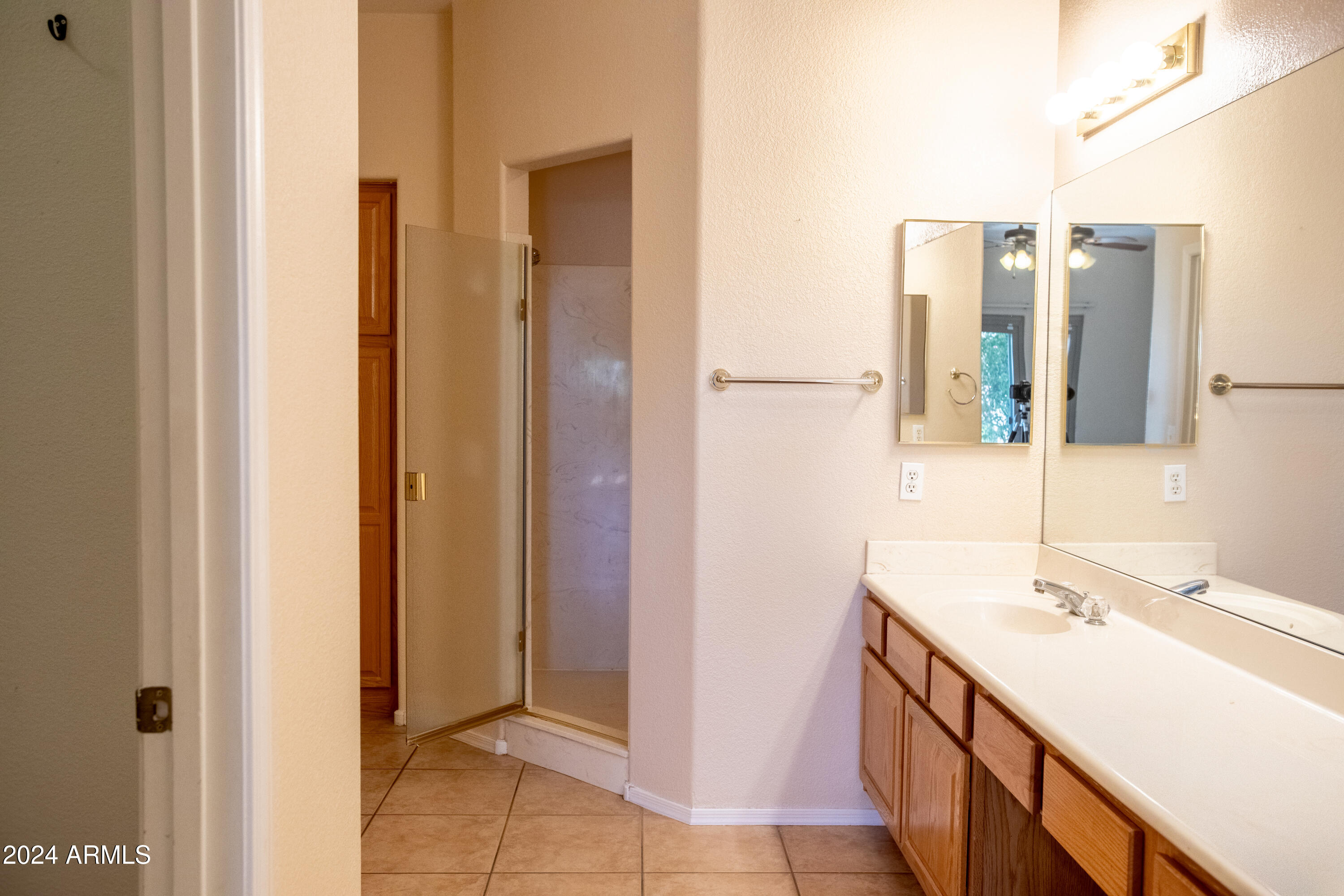 2625 North Recker Road, Unit 9 Mesa, AZ 85215 - Photo 10 of 20 2625 N Recker Rd Mesa-24