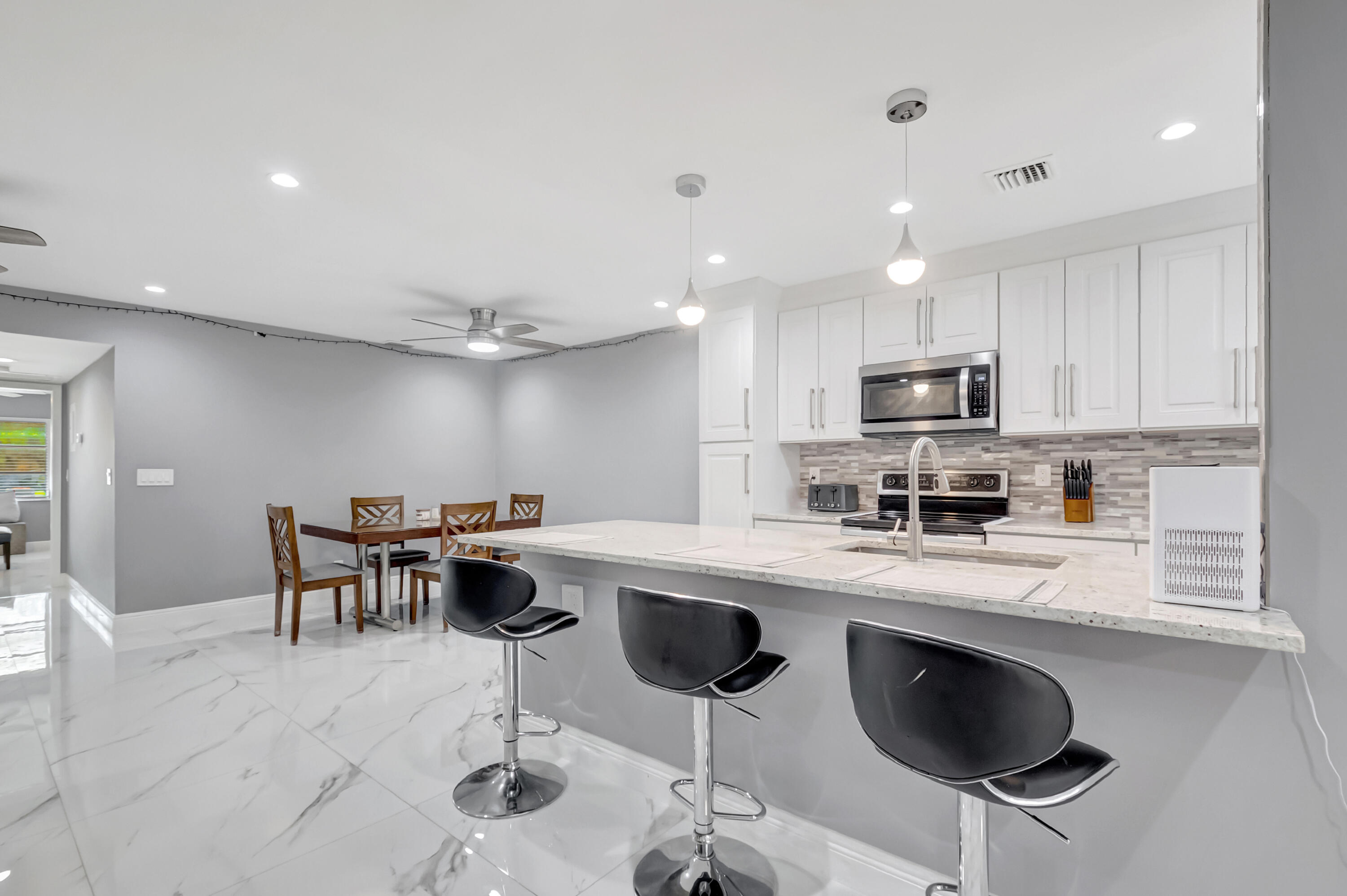 14010 Nesting Way Delray Beach, FL 33484 - Photo 7 of 43 14-print-DSC_7919