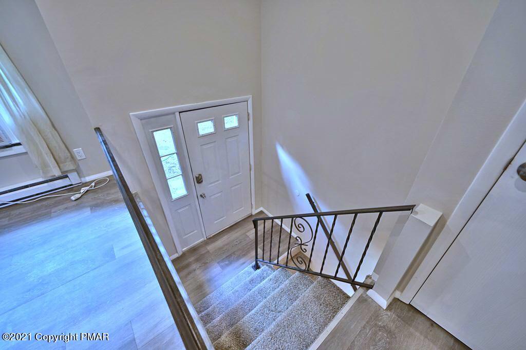 102 Forest Road Dingmans Ferry, PA 18328 - Photo 7 of 75 Photo 07