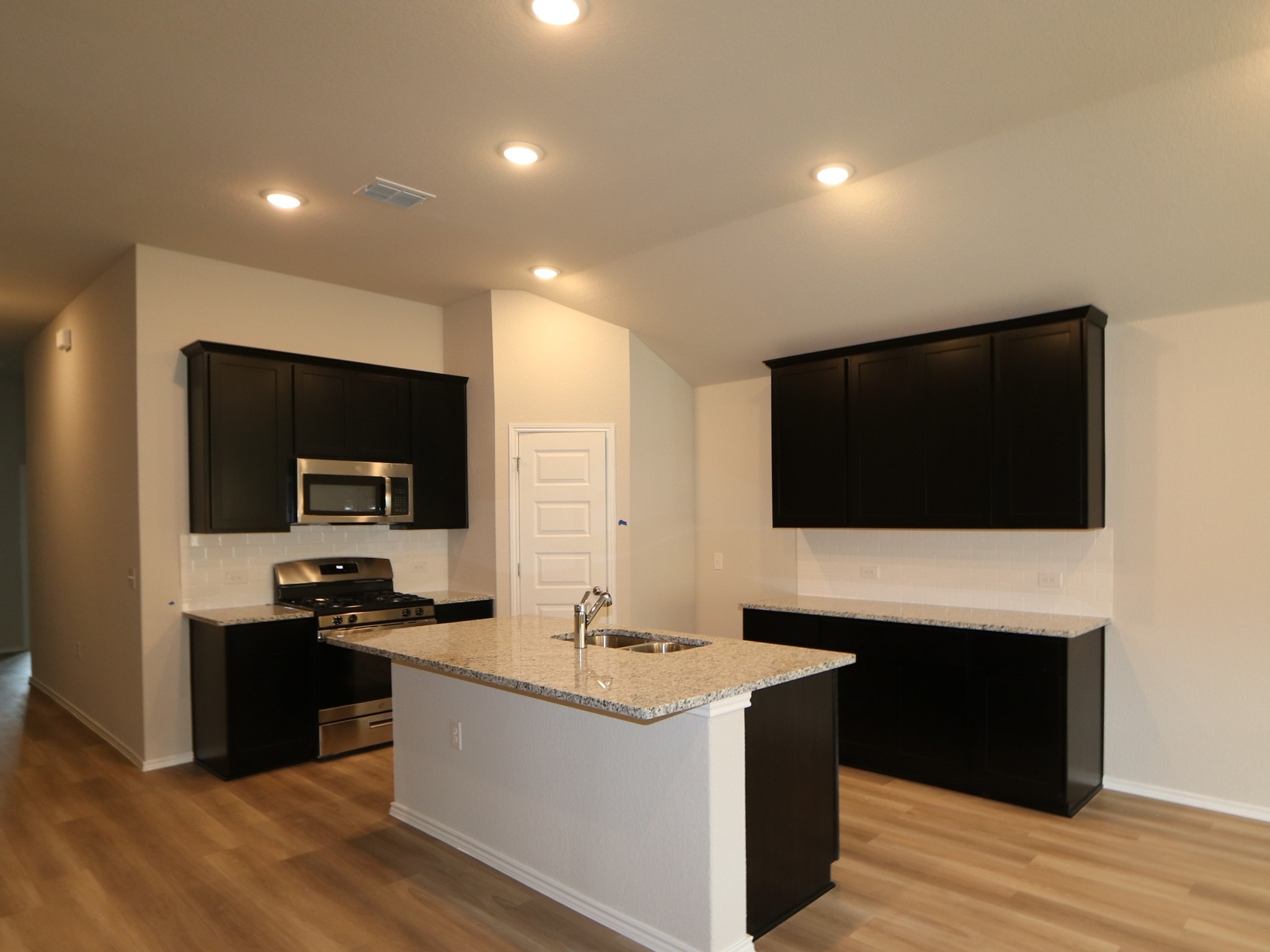 9217 Furman Drive Austin, TX 78747 - Photo 3 of 16