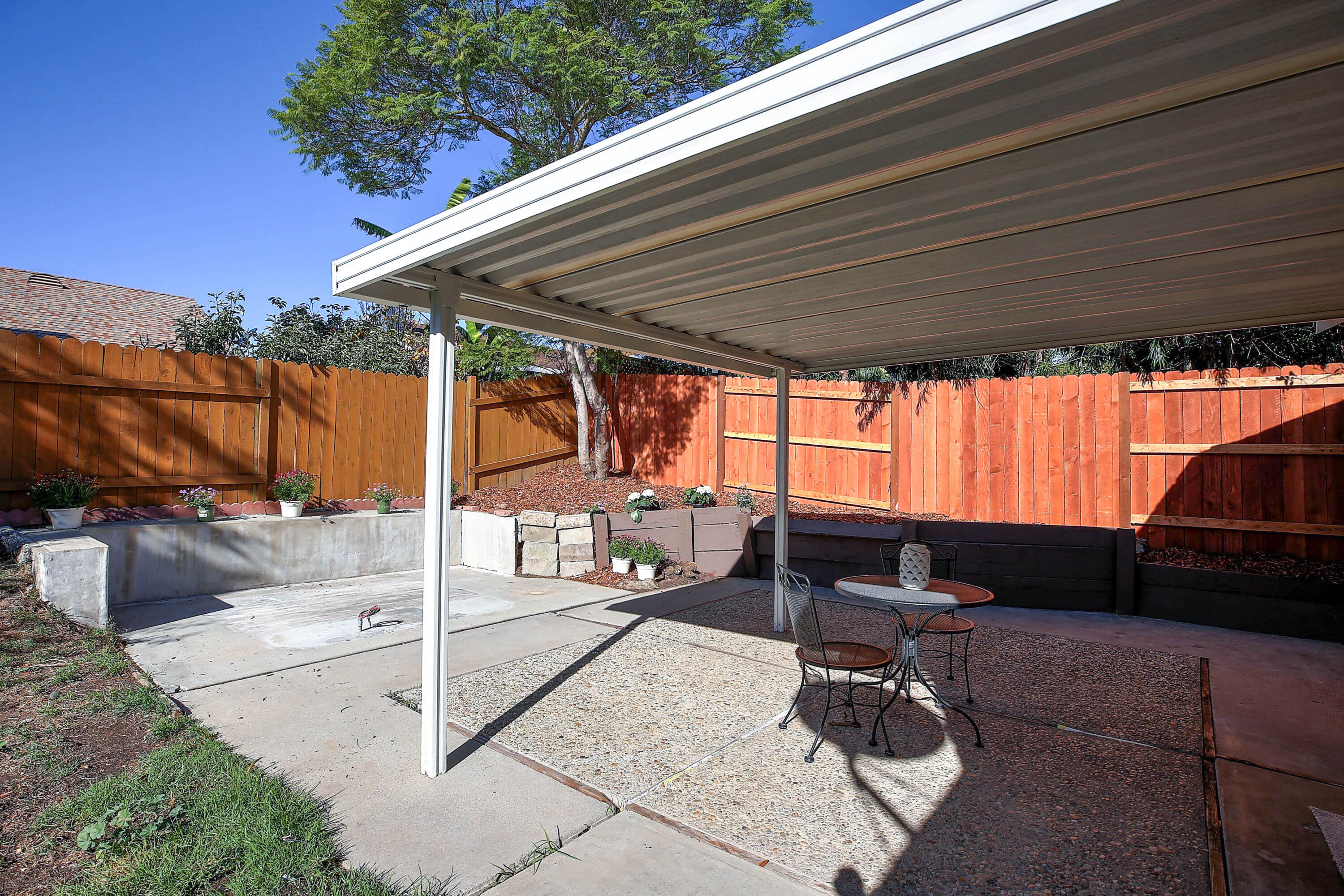 249 Placer Drive Santa Barbara, CA 93117 - Photo 23 of 33 a living room with patio furniture