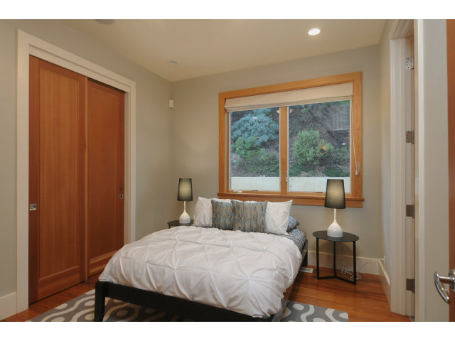 15401 Bohlman Road Saratoga, CA 95070 - Photo 12 of 25 Gallery Image 12