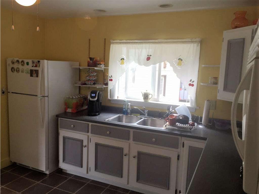 147 Back River Road Dover, NH 03820 - Photo 4 of 12