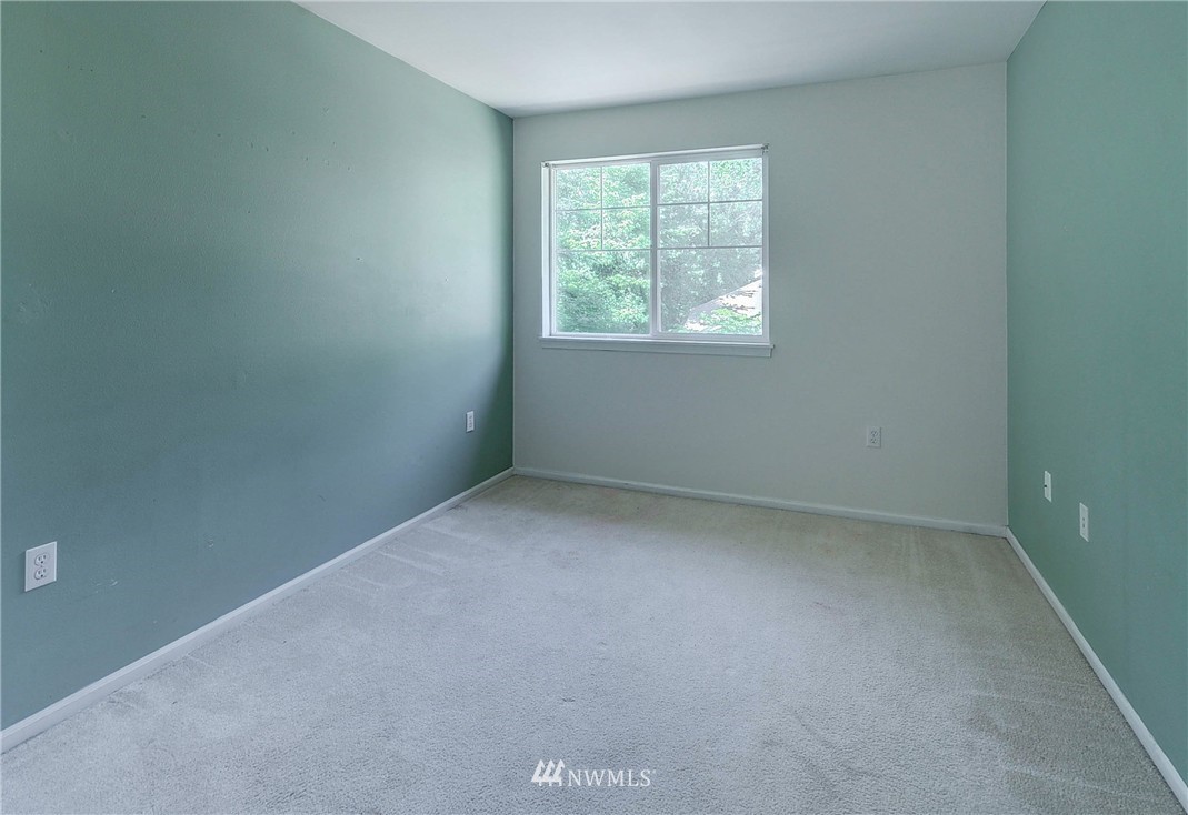 4915 Talbot Place South, Unit D Renton, WA 98055 - Photo 14 of 20 Gallery Image 14