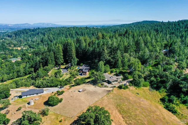 $12,000,000 | 3150 Mill Creek Road, Healdsburg, CA 95448