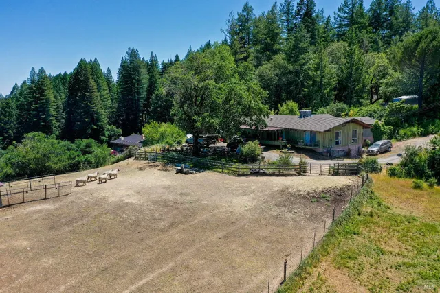 $12,000,000 | 3150 Mill Creek Road, Healdsburg, CA 95448