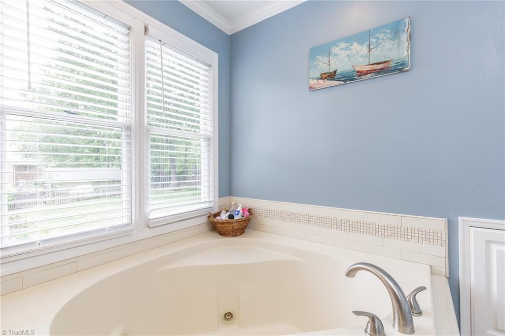 3630 Pinetop Road Greensboro, NC 27410 - Photo 20 of 30 Gallery Image 20