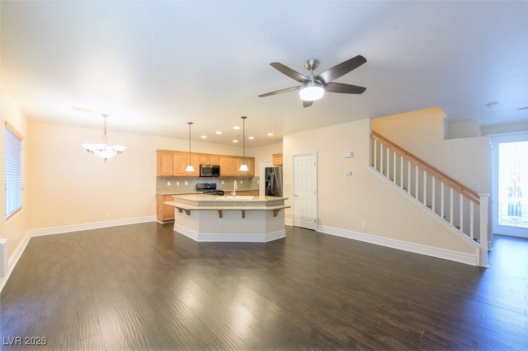 157 Short Ruff Way Las Vegas, NV 89148 - Photo 3 of 25