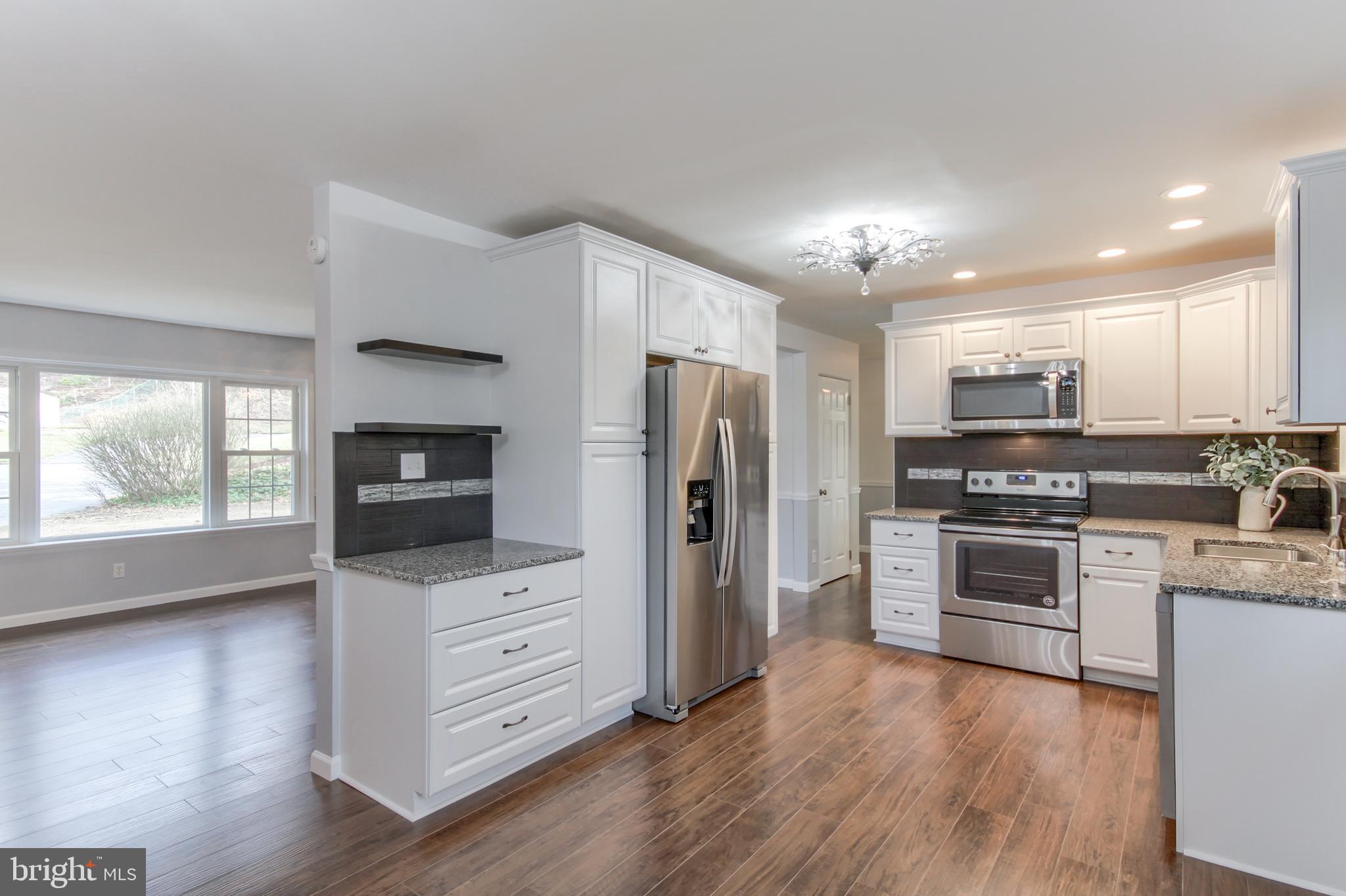 609 Boundbrook Road Harrisburg, PA 17109 - Photo 16 of 42 Open Dining Kitchen Area