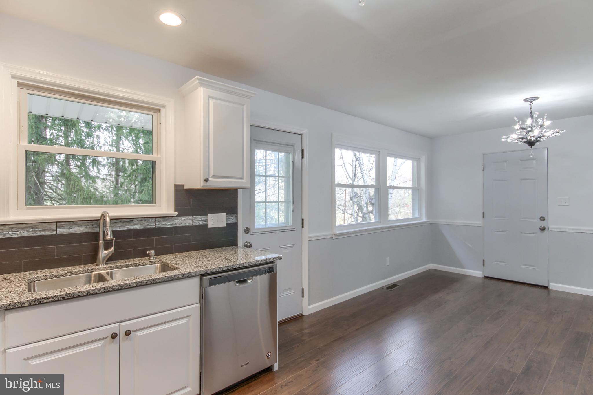 609 Boundbrook Road Harrisburg, PA 17109 - Photo 18 of 42 Kitchen