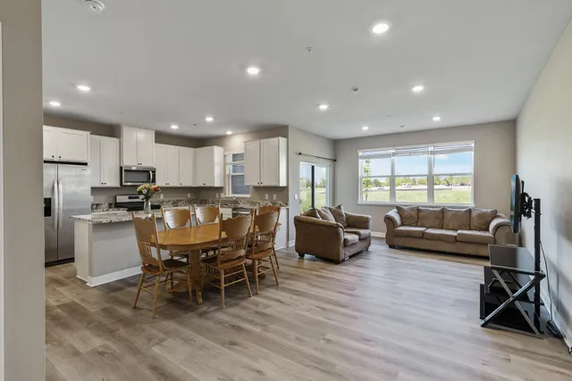 $389,900 | 16386 Jaffna Place, Lakeville, MN 55044