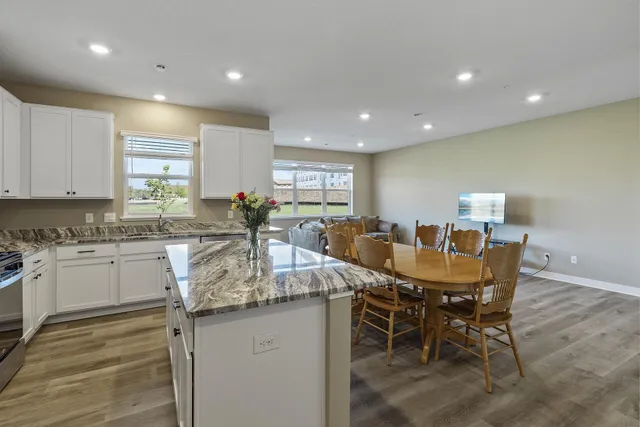 $389,900 | 16386 Jaffna Place, Lakeville, MN 55044