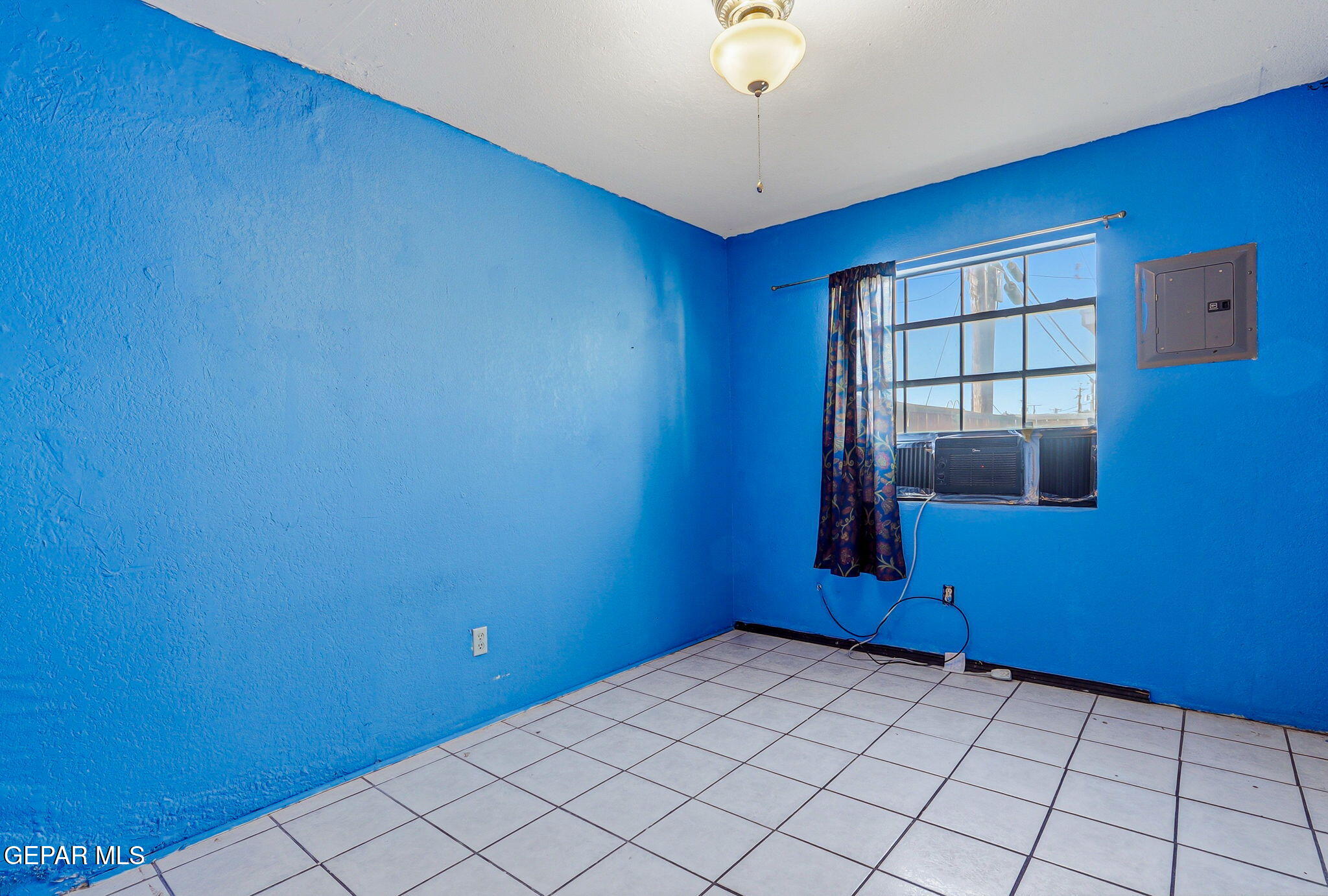 116 Tamarisk Street Anthony, TX 79821 - Photo 17 of 36 a view of an empty room
