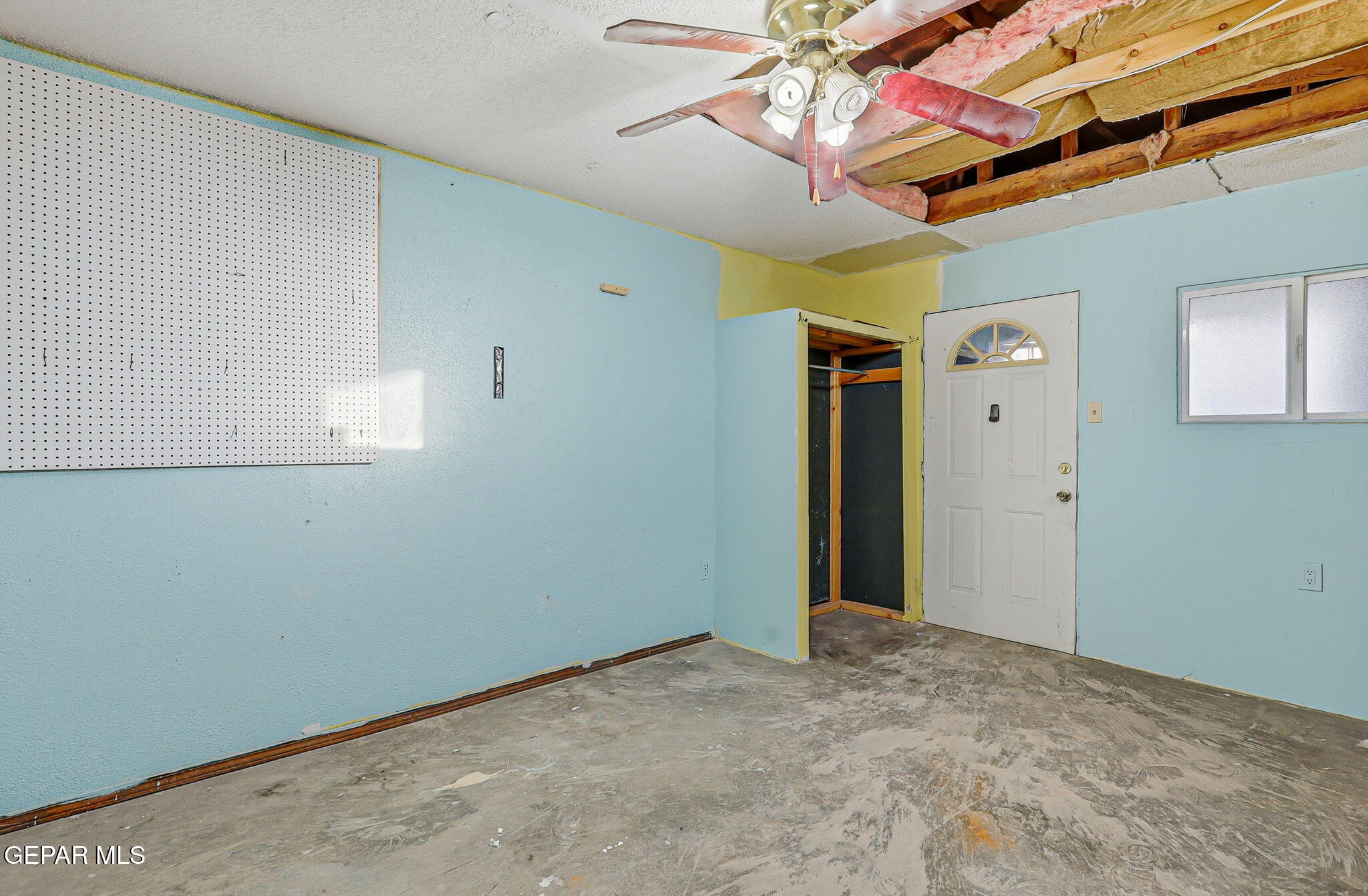 116 Tamarisk Street Anthony, TX 79821 - Photo 21 of 36 a view of an empty room