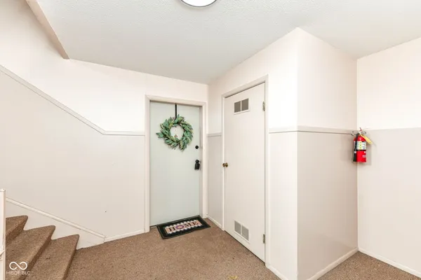 $139,900 | 5034 Allisonville Road, Unit C, Indianapolis, IN 46205