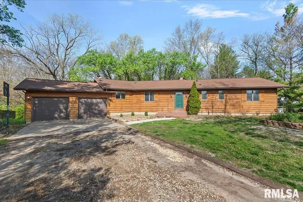 $330,000 | 6487 Rentshler Road, Rochester, IL 62563