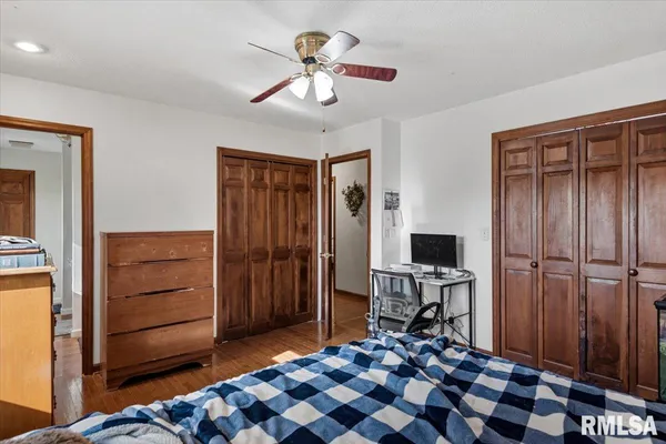 $330,000 | 6487 Rentshler Road, Rochester, IL 62563