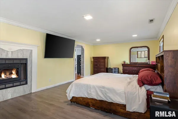 $330,000 | 6487 Rentshler Road, Rochester, IL 62563