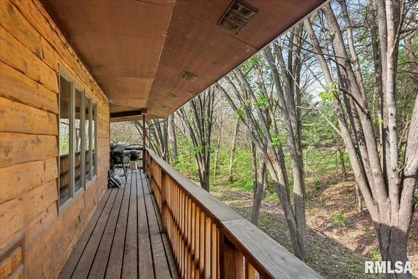 $330,000 | 6487 Rentshler Road, Rochester, IL 62563