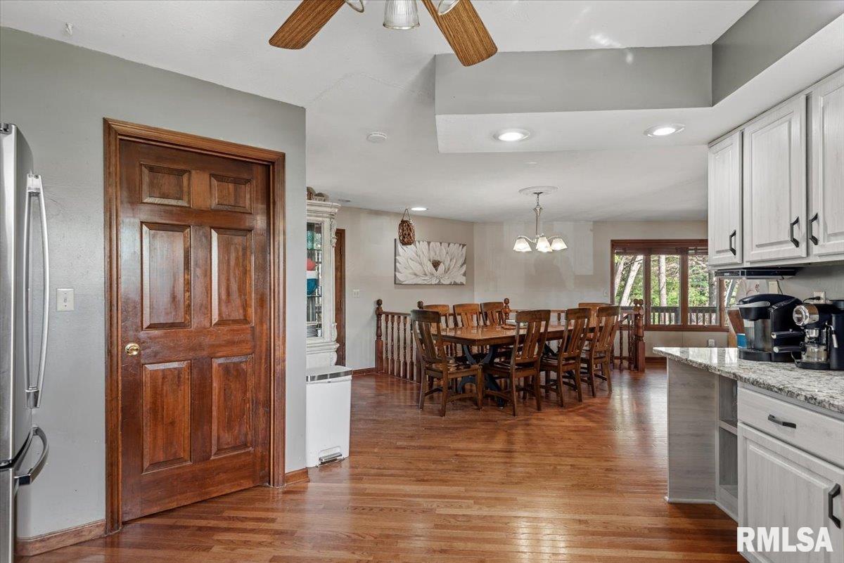 6487 Rentshler Road Rochester, IL 62563 - Photo 9 of 47