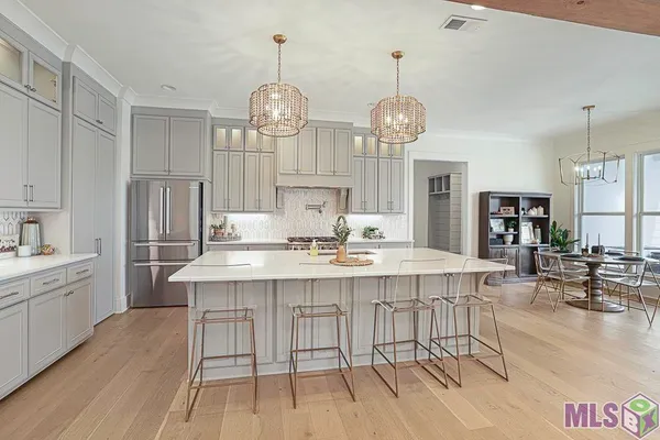 $850,000 | 11370 River Reid Crossing, Geismar, LA 70734