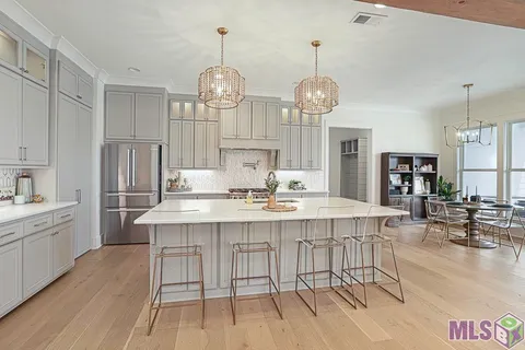 $850,000 | 11370 River Reid Crossing, Geismar, LA 70734